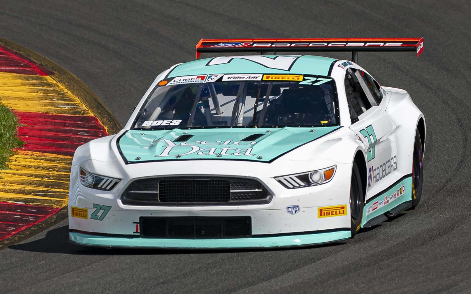 TeamSLR Set for Canadian Tire Motorsport Park