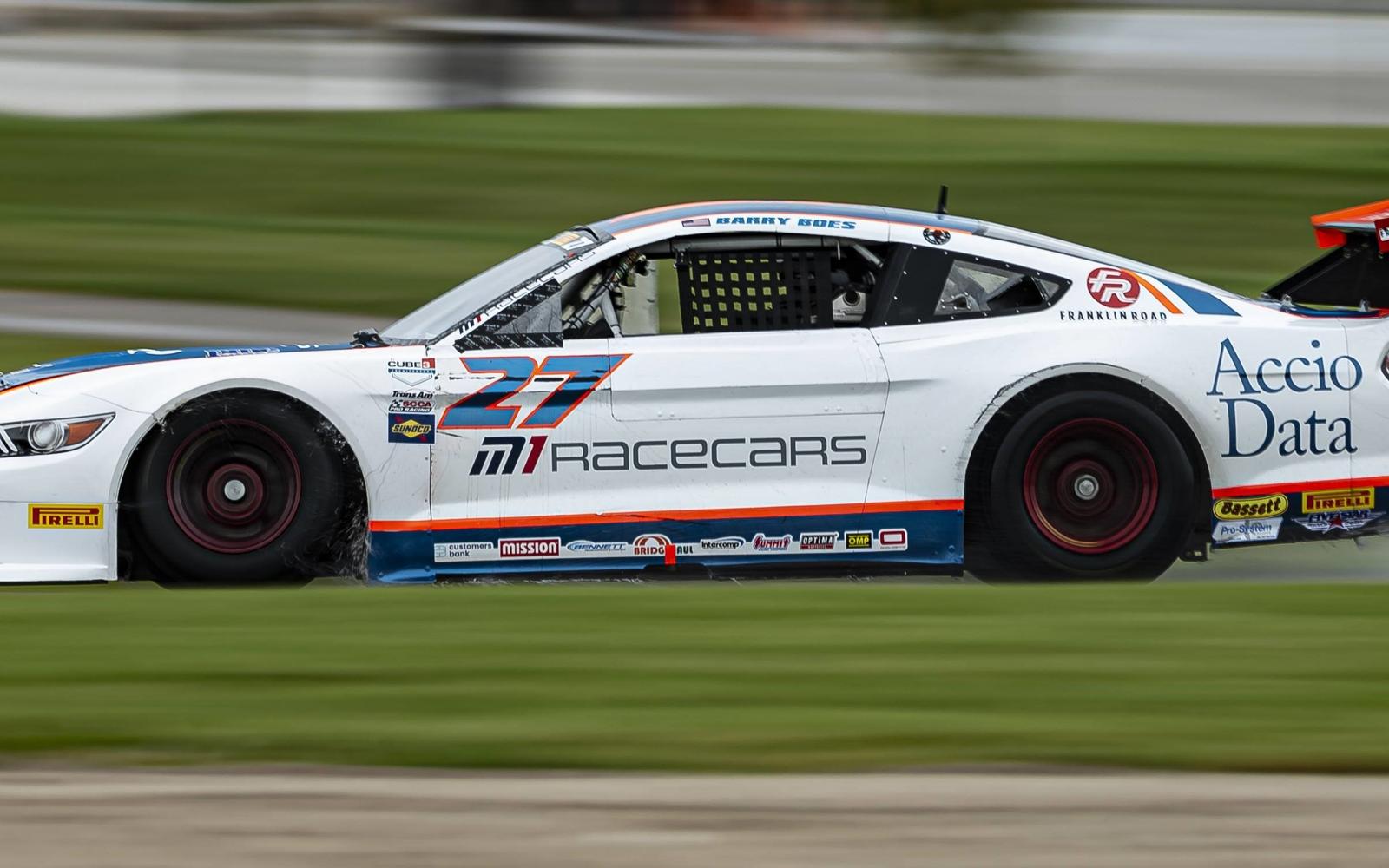 TeamSLR Turns Its Eyes Toward The Glen