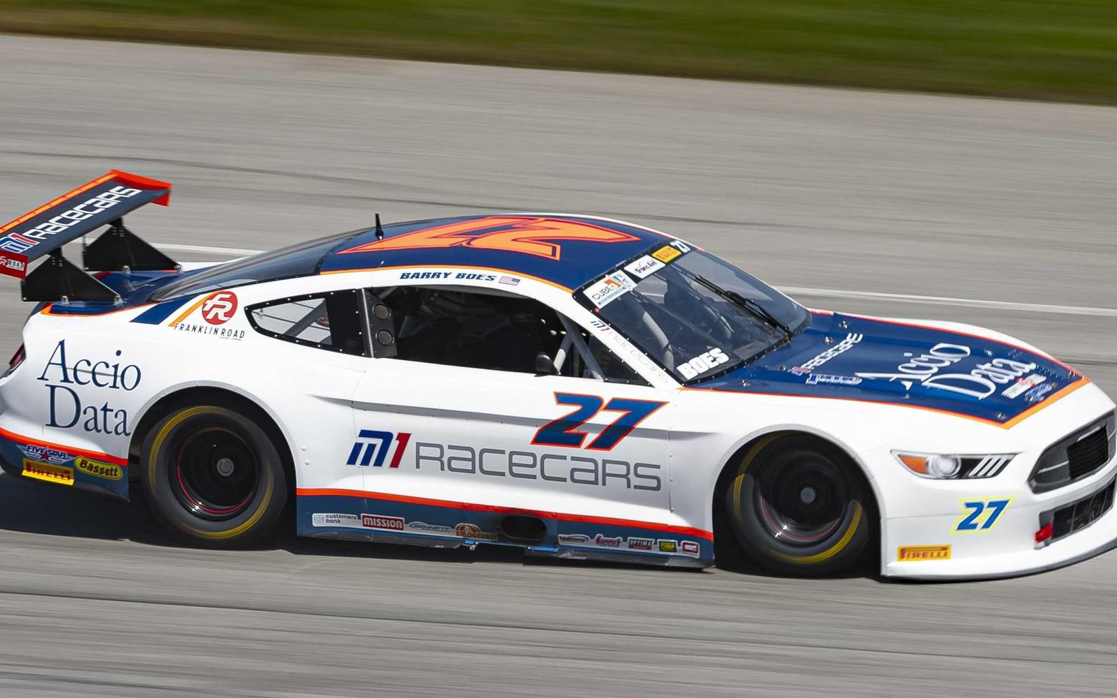 Lime Rock ‘Bullring’ Awaits TeamSLR Duo