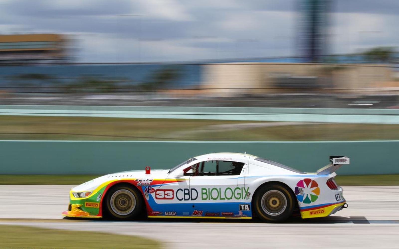 Stanton Barrett and Gar Robinson claim Homestead-Miami poles, break records