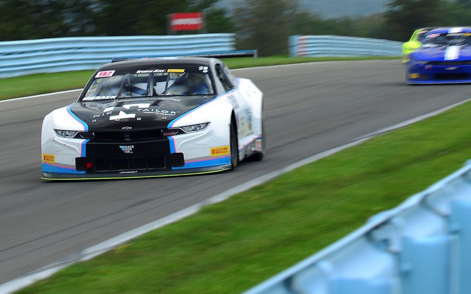 TeamSLR Eyeing Victory at VIR