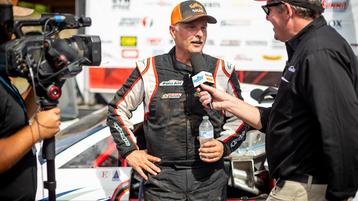 Ken Sutherland Dominates in Caution-Free Race 1 at Portland