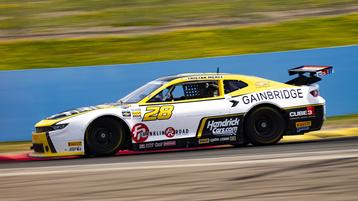 TeamSLR Hits Home Stretch in Canada