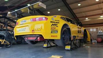  PARSONS RACING TEAMS WITH QUICKJACK FOR TRANS AM RACING SERIES