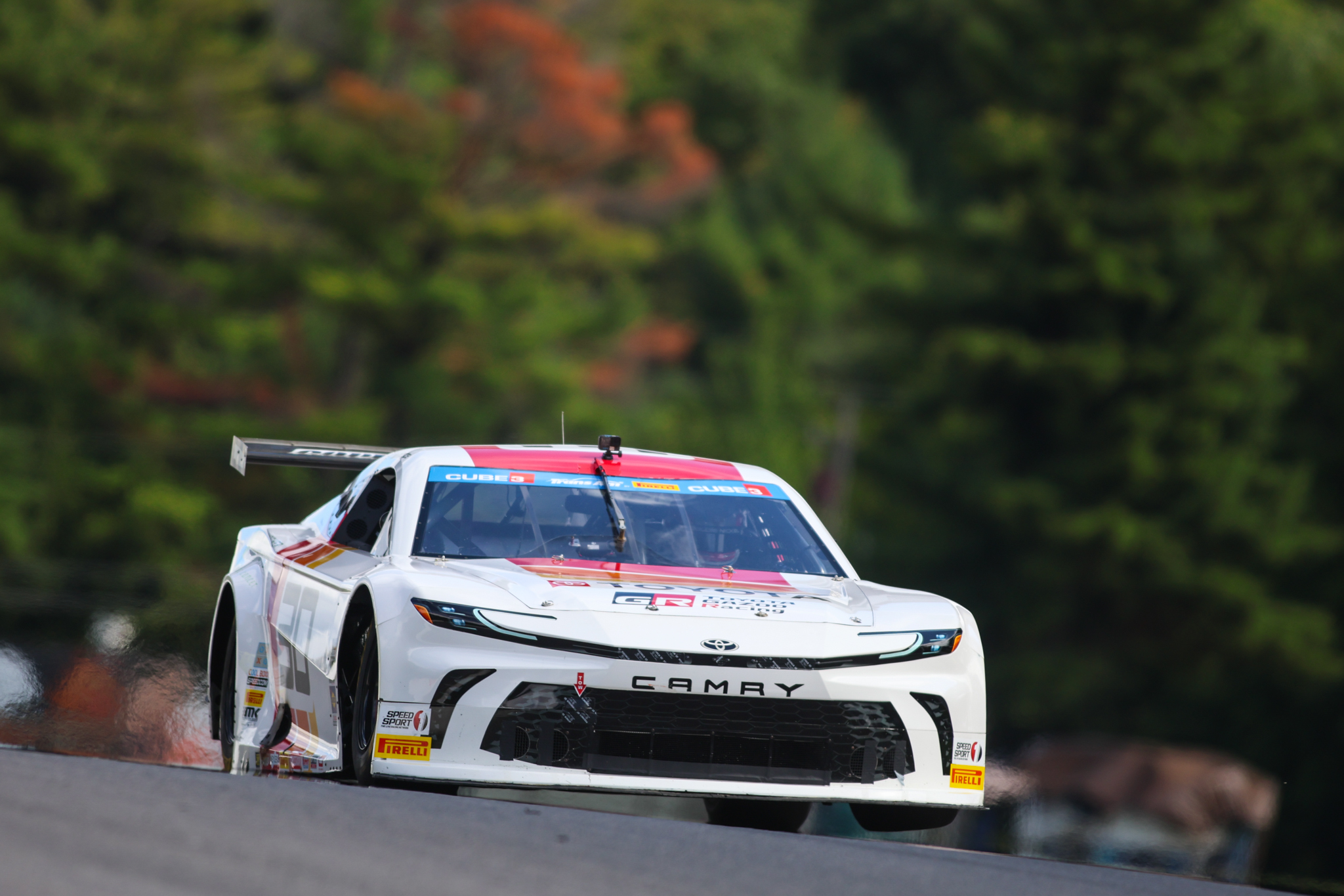 FEL Emzone Radical Cup Canada: Clarke, Riedmann Split CTMP Races - Inside  Track Motorsport News, image size:2048x1365